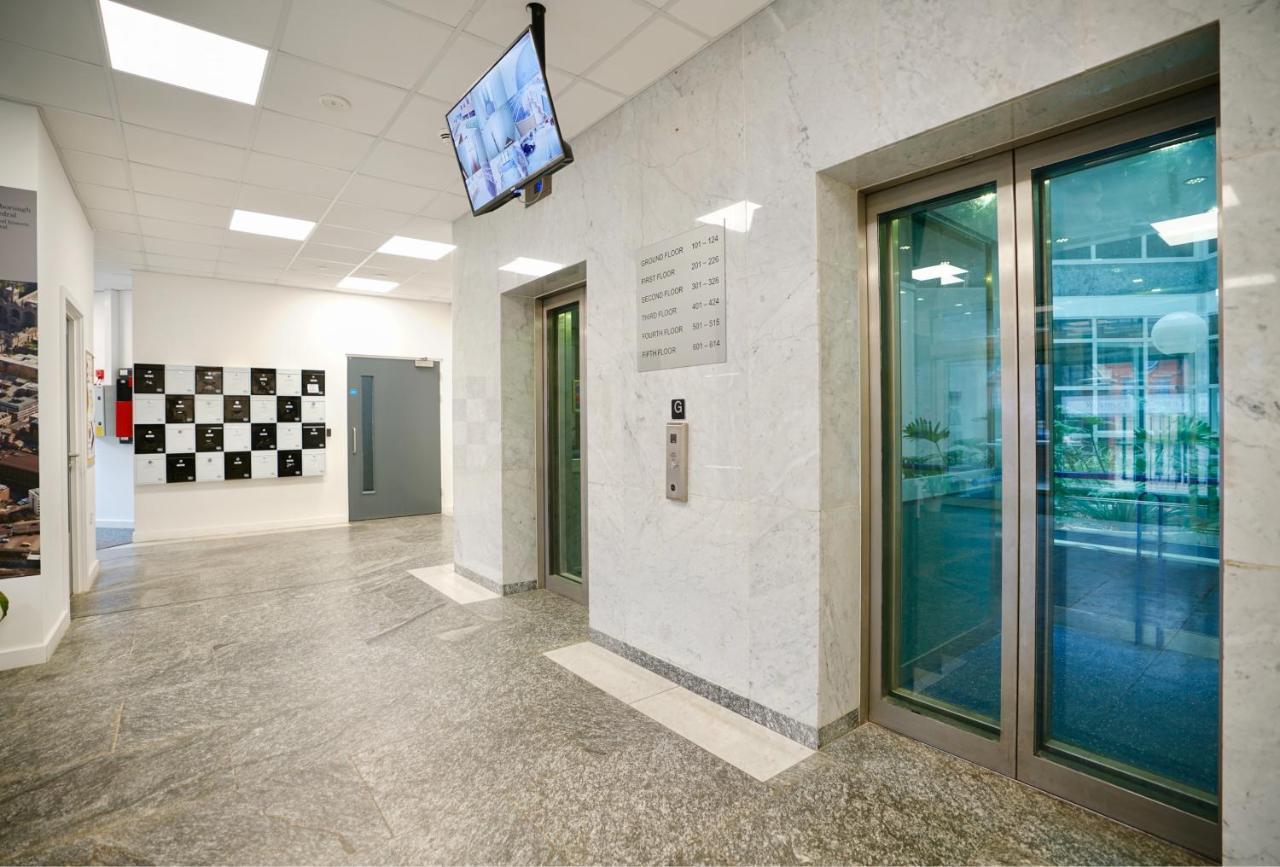 Sleek & Stylish Apartment By Dh Aparthotels Peterborough Dış mekan fotoğraf