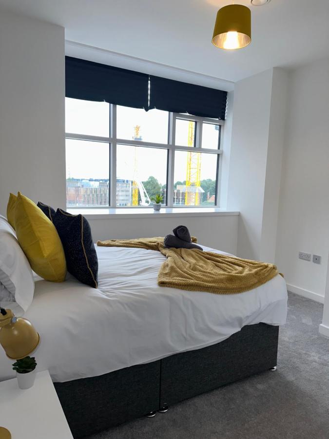 Sleek & Stylish Apartment By Dh Aparthotels Peterborough Dış mekan fotoğraf